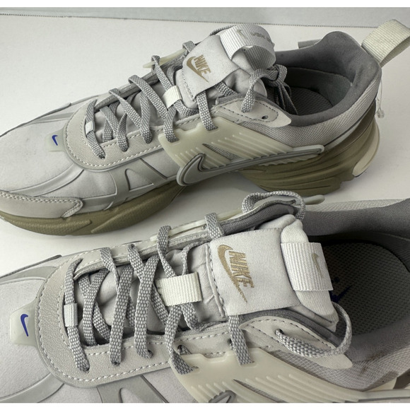 Nike V2K Run GORE-TEX Light Iron Ore Women’s Size 7 Shoes FZ2622-002 2024 EUC - Picture 10 of 16